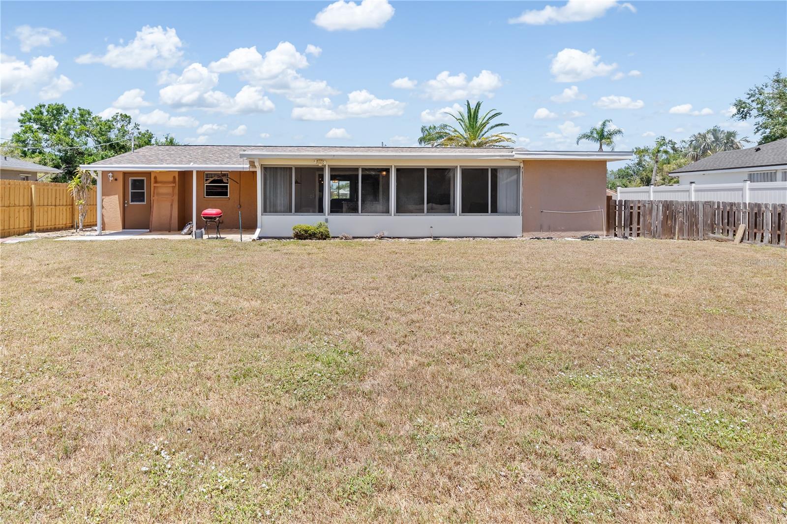 Image 31 of 51 For 218 Parkview Drive