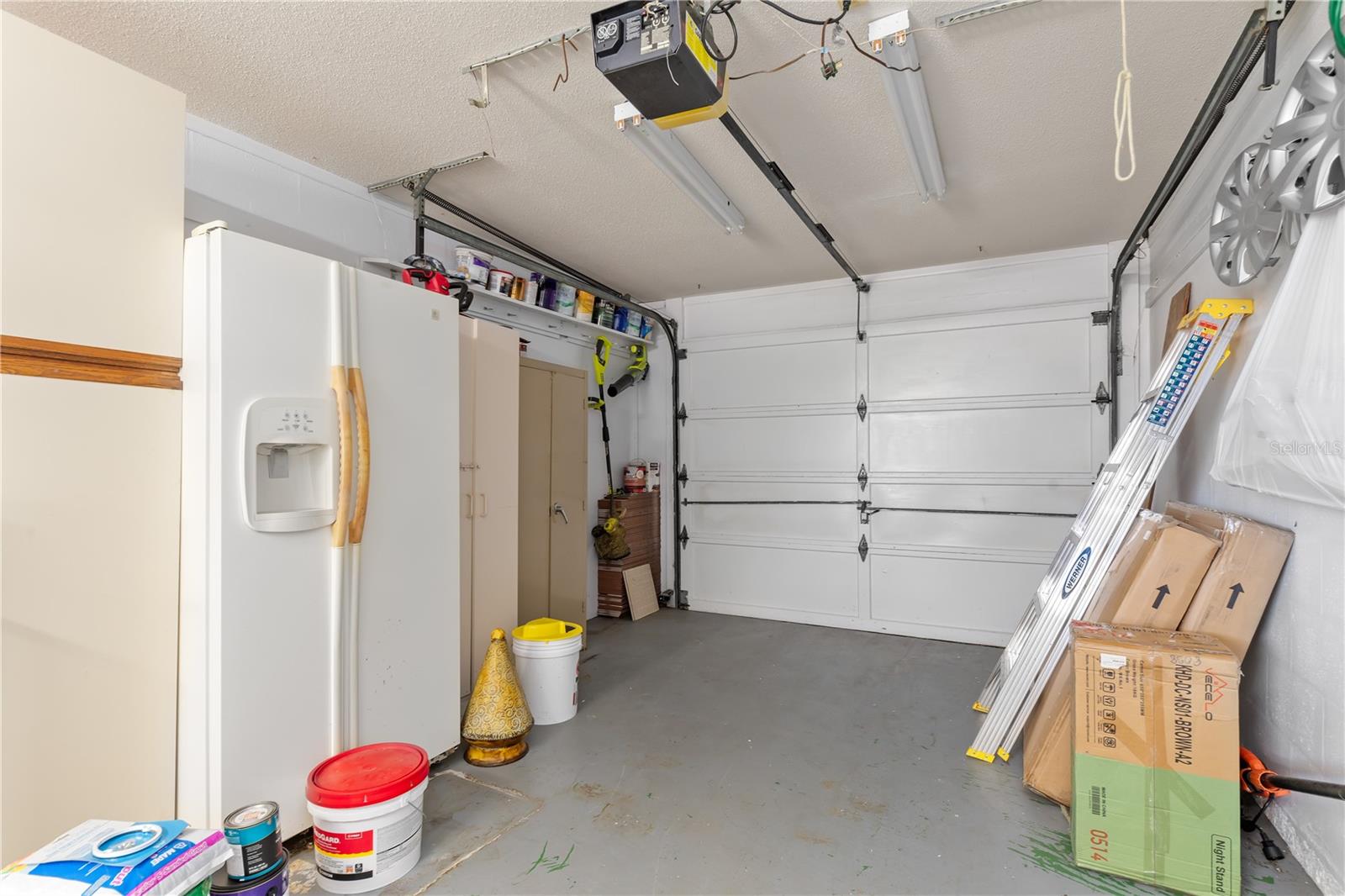 Image 33 of 51 For 218 Parkview Drive