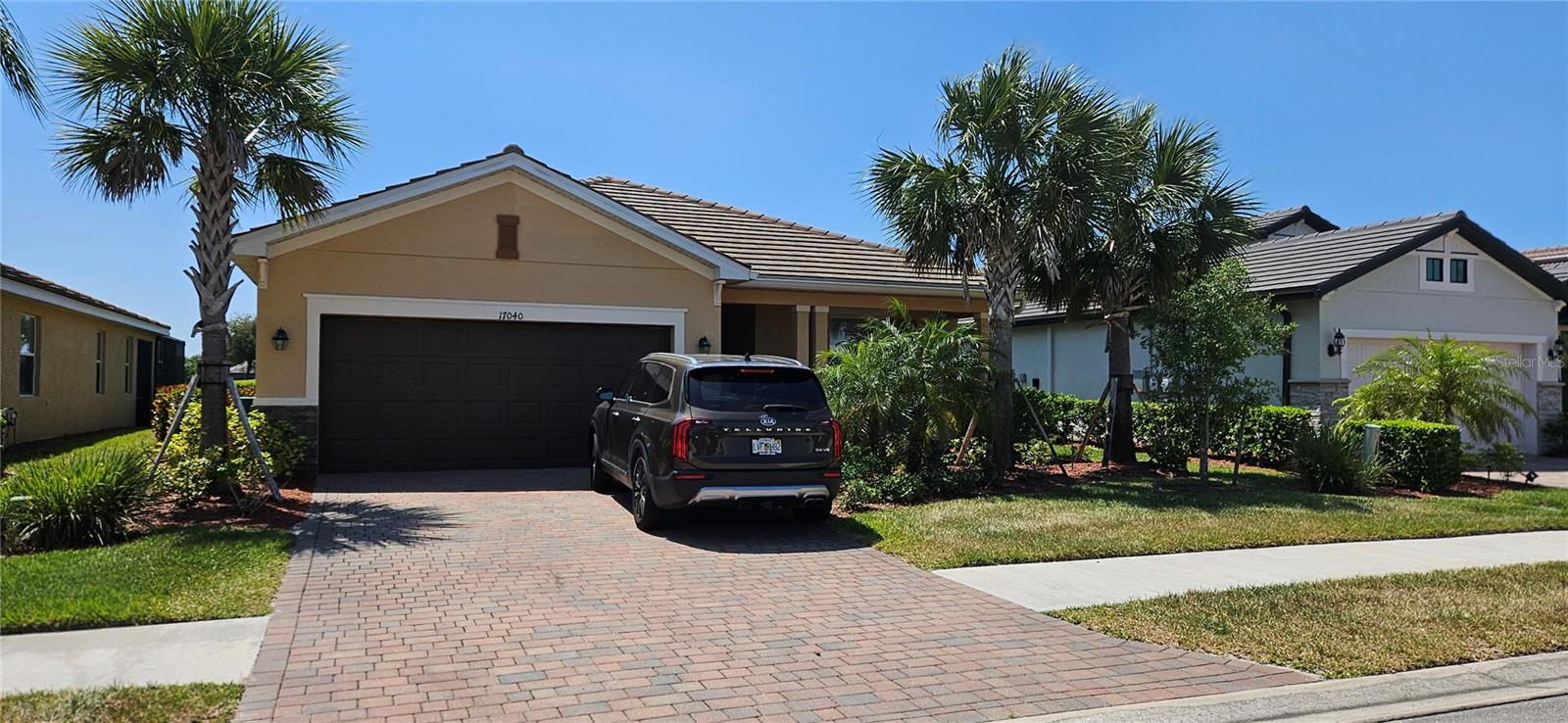 Details for 17040 Oakstead Drive, ALVA, FL 33920