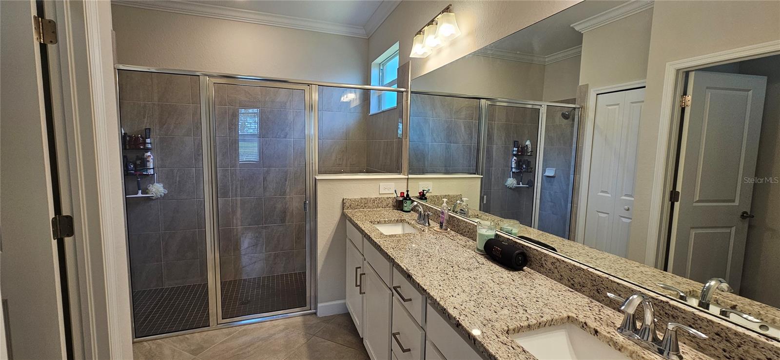 Image 7 of 26 For 17040 Oakstead Drive