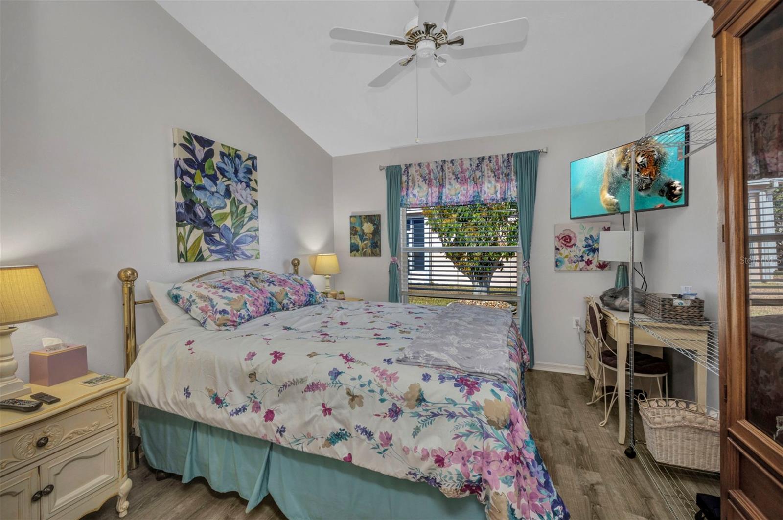 Image 18 of 41 For 24317 Kintail Court