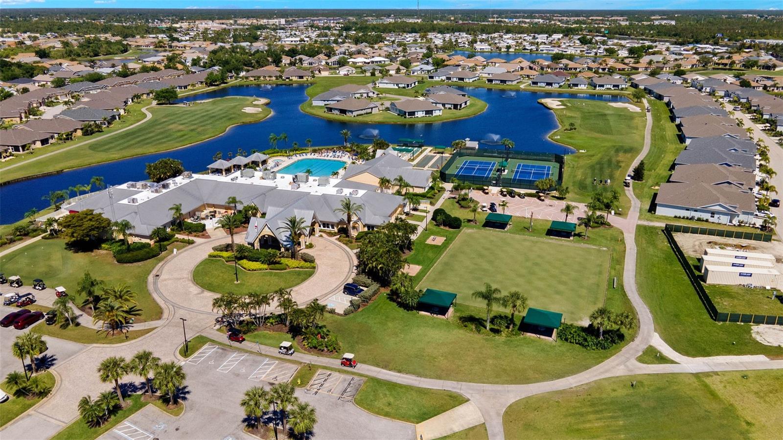 Image 22 of 41 For 24317 Kintail Court