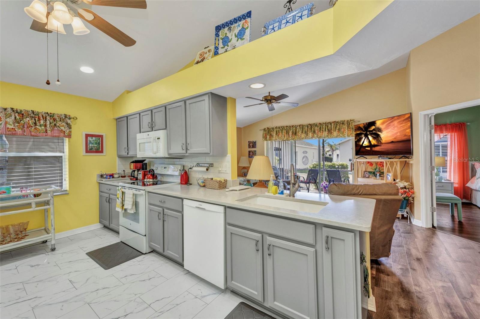 Image 9 of 41 For 24317 Kintail Court