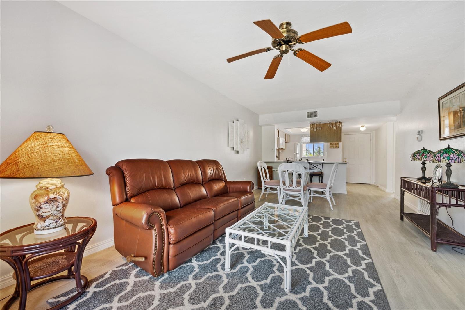 Image 13 of 36 For 3310 Loveland Boulevard 1503