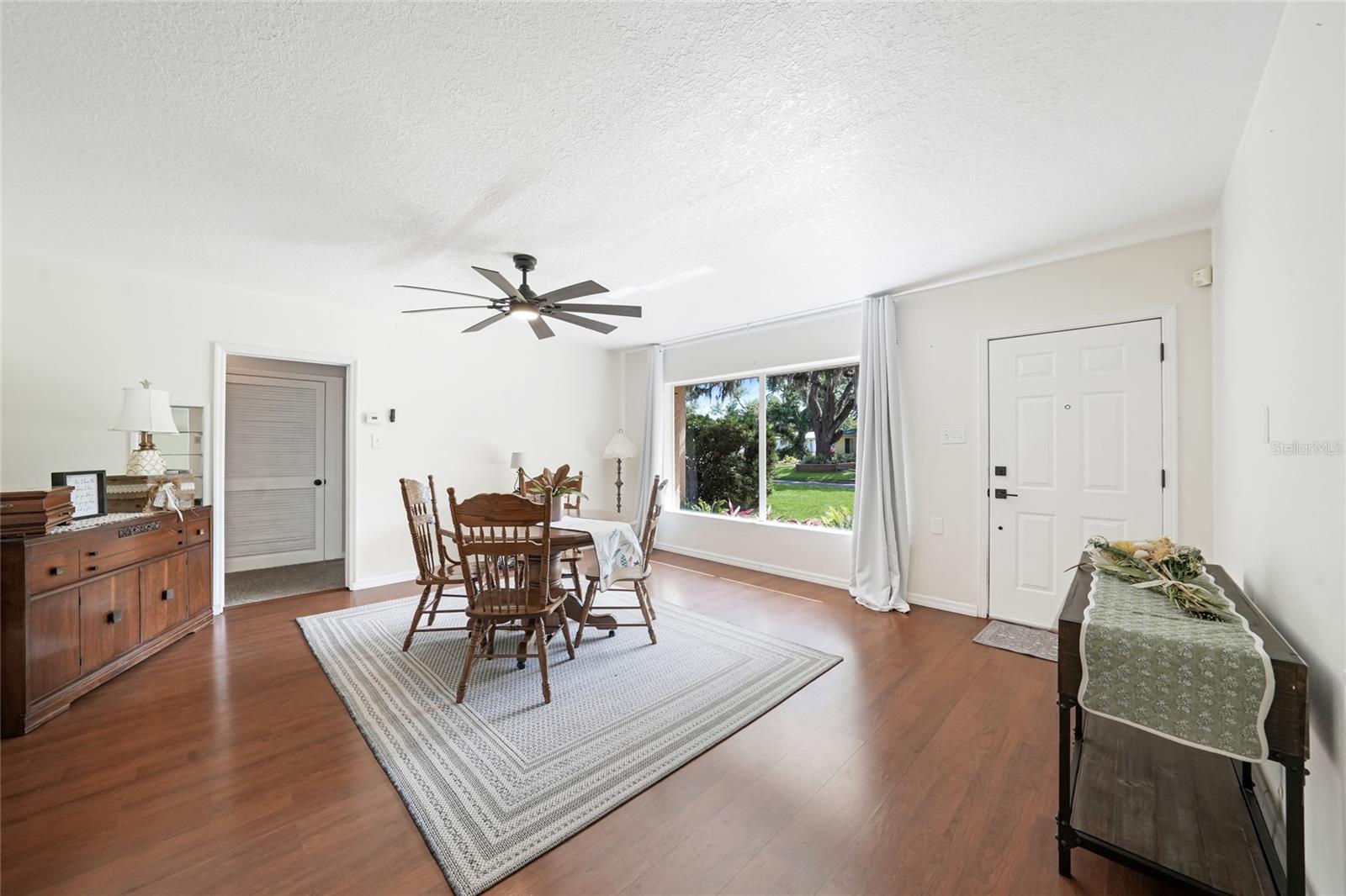 Image 2 of 51 For 117 Evangeline Street