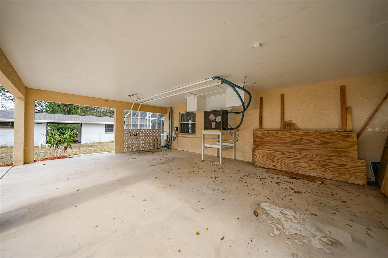Image 39 of 51 For 117 Evangeline Street