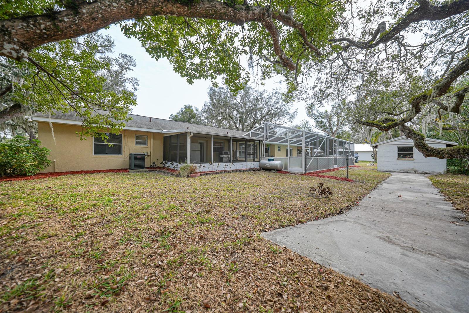 Image 43 of 51 For 117 Evangeline Street