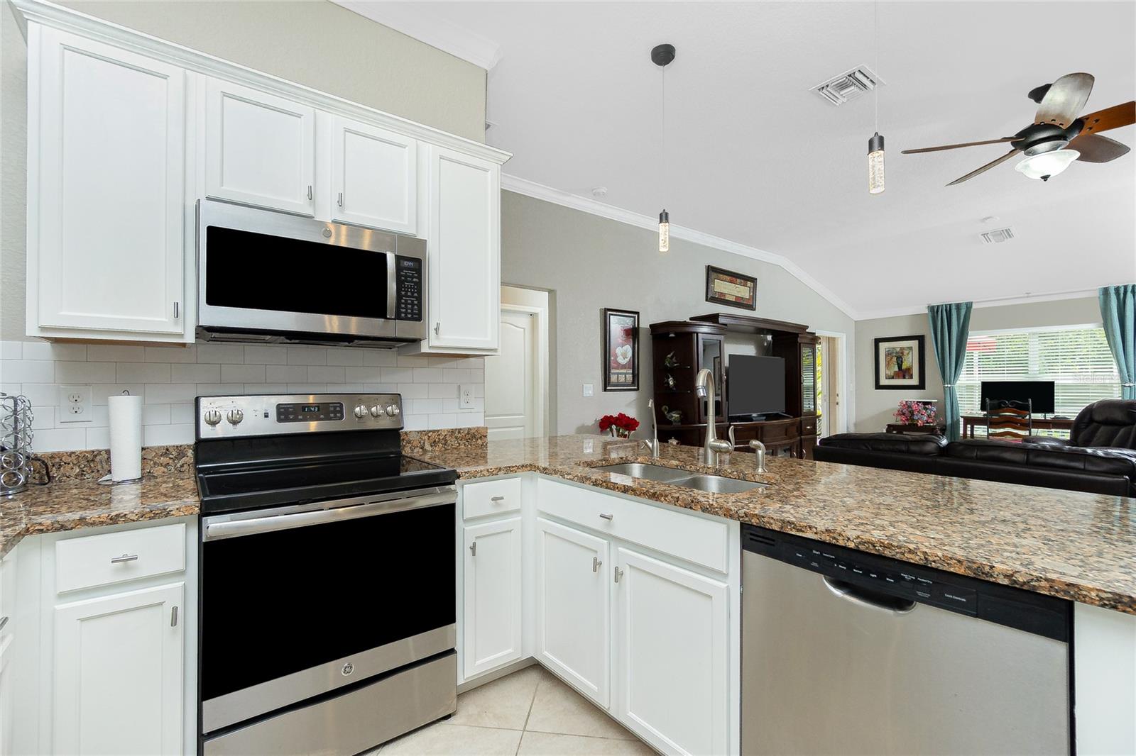Image 18 of 69 For 4992 Brittain Way