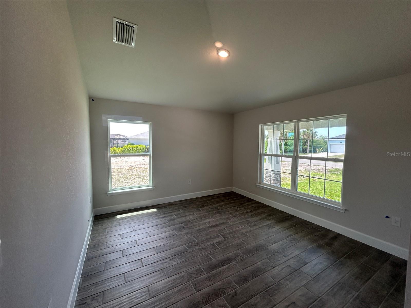 Image 11 of 50 For 27253 Porto Nacional Drive