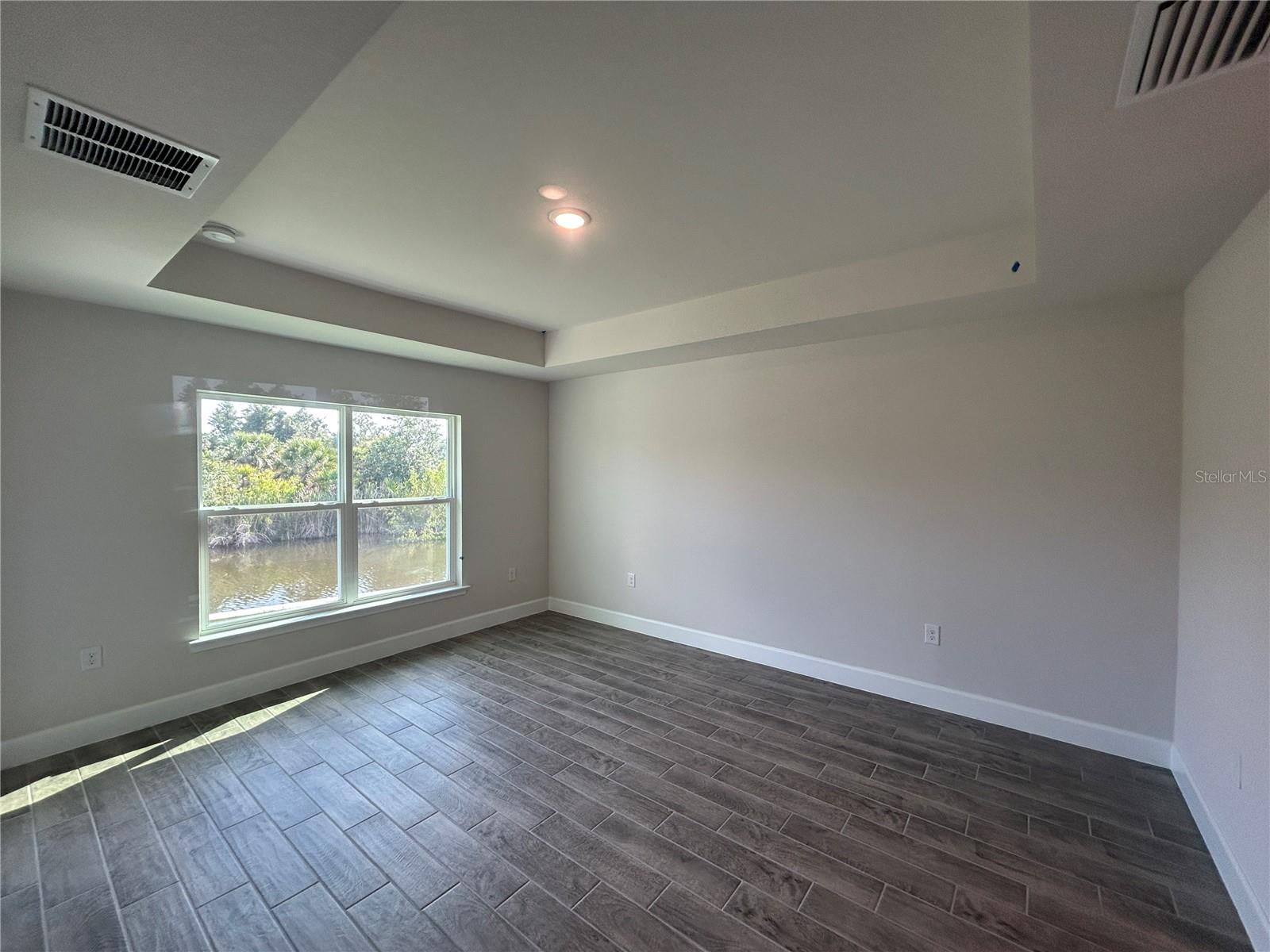 Image 17 of 50 For 27253 Porto Nacional Drive