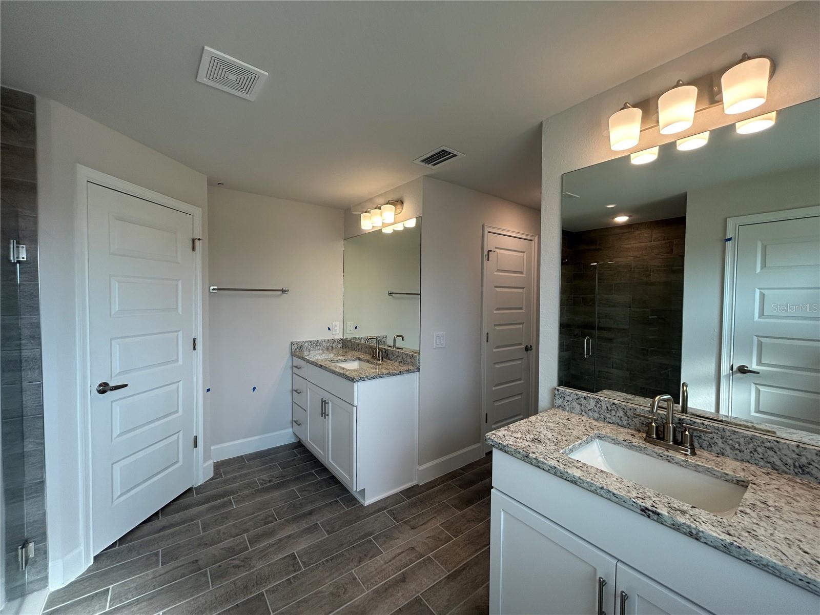 Image 18 of 50 For 27253 Porto Nacional Drive