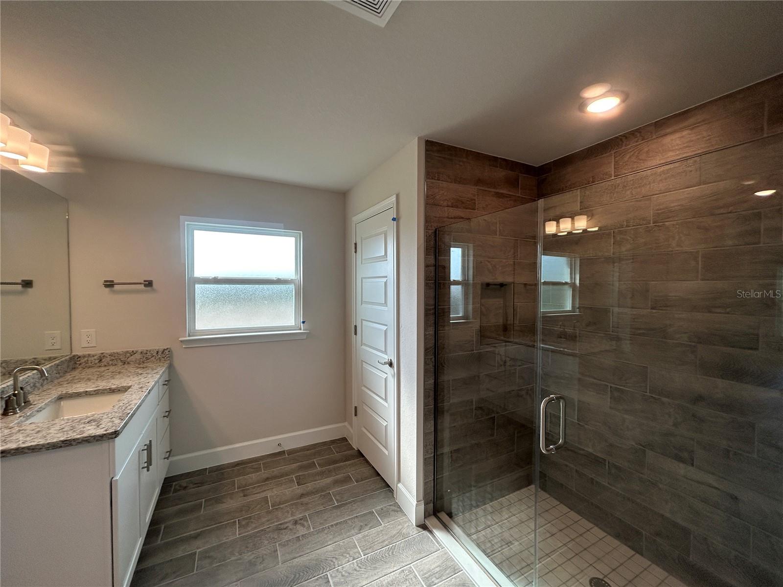 Image 21 of 50 For 27253 Porto Nacional Drive