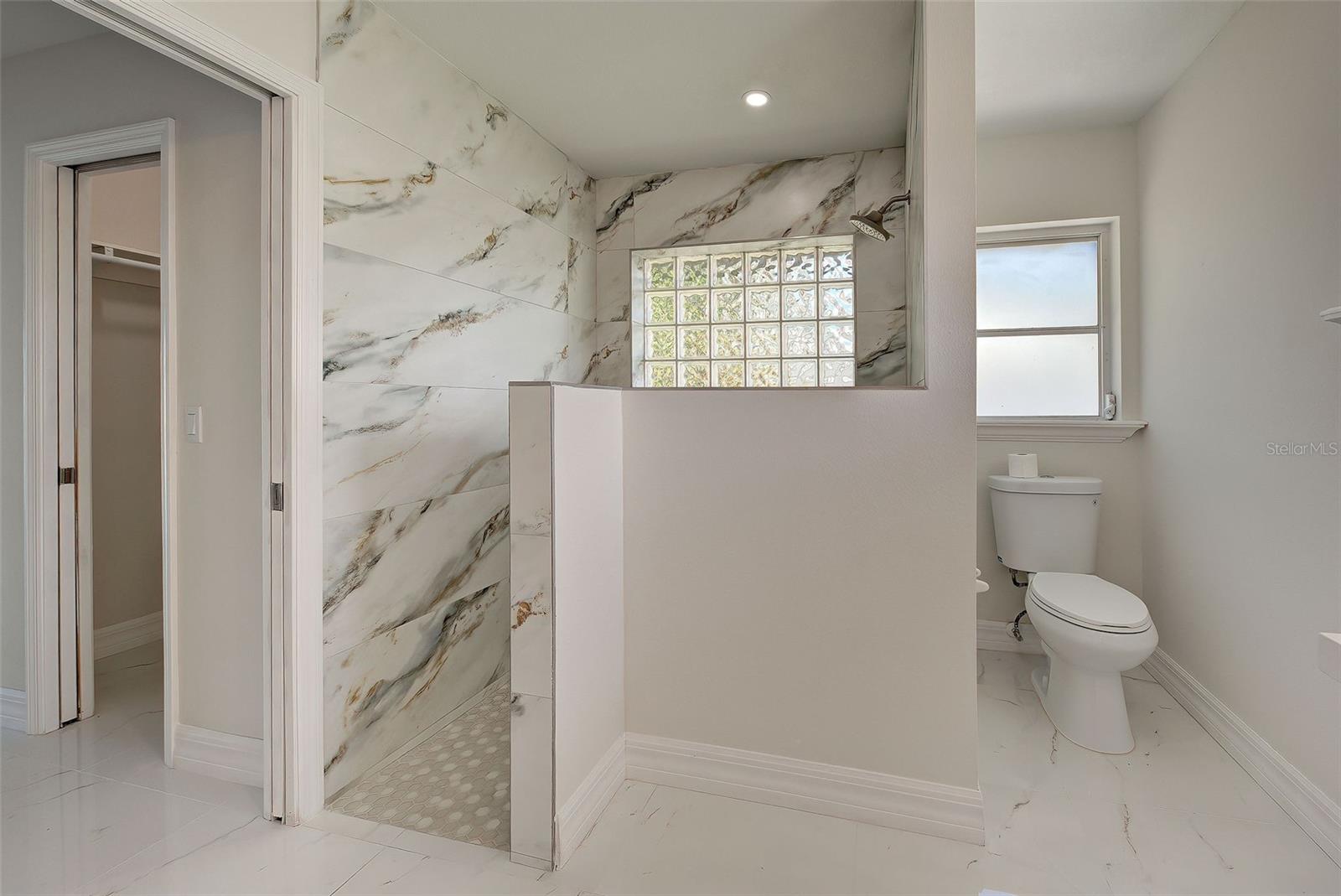 Image 17 of 23 For 9310 Rosebud Circle
