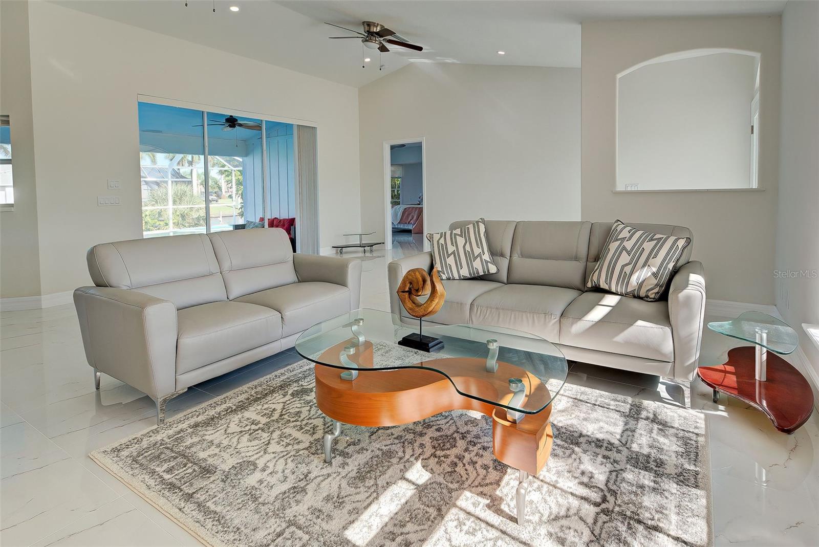 Image 5 of 23 For 9310 Rosebud Circle