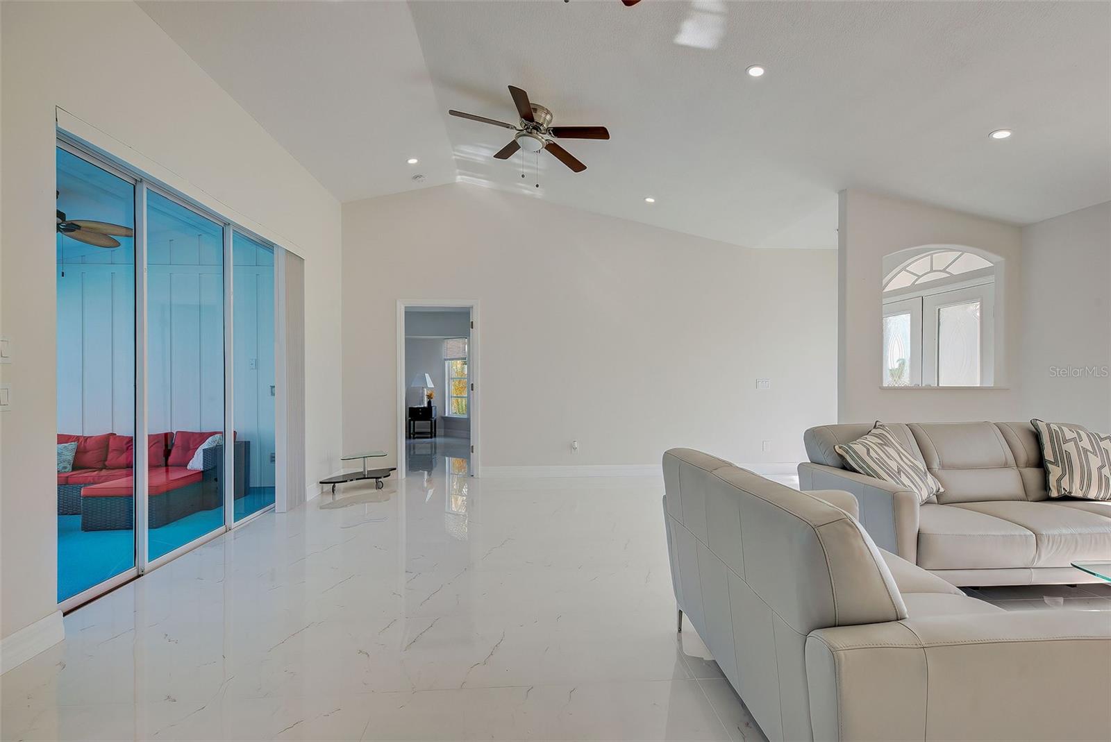 Image 6 of 23 For 9310 Rosebud Circle