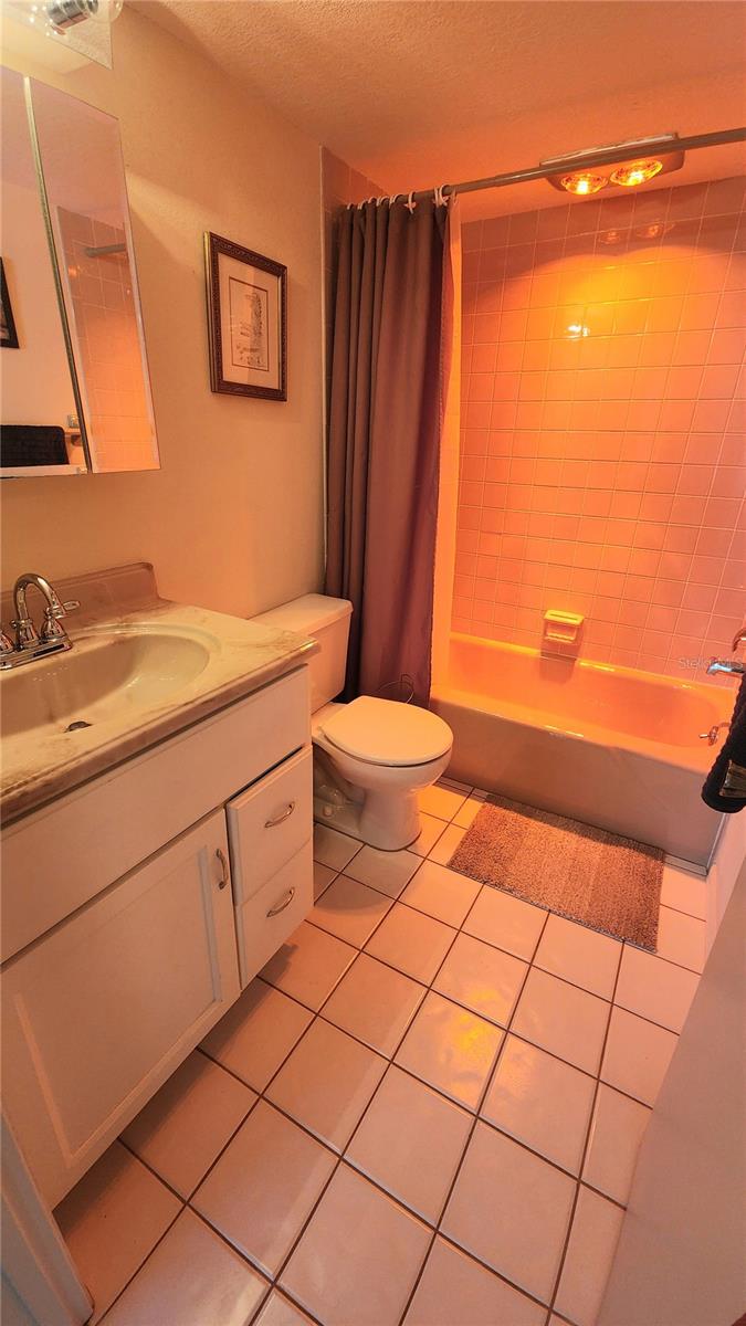 Image 12 of 45 For 21300 Brinson Avenue 201