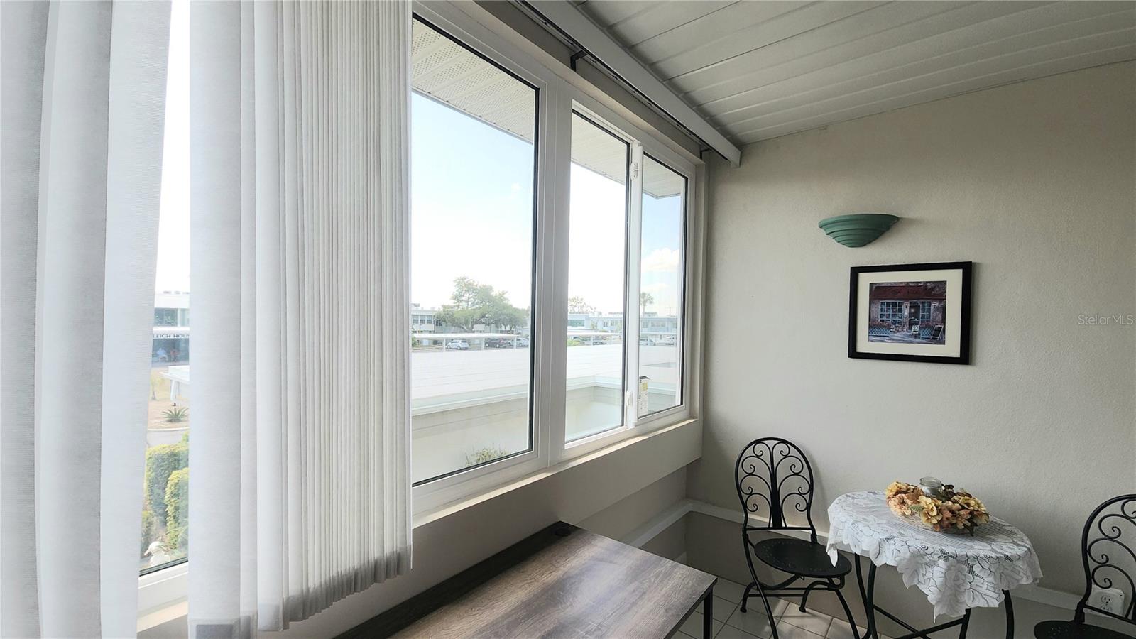 Image 17 of 45 For 21300 Brinson Avenue 201