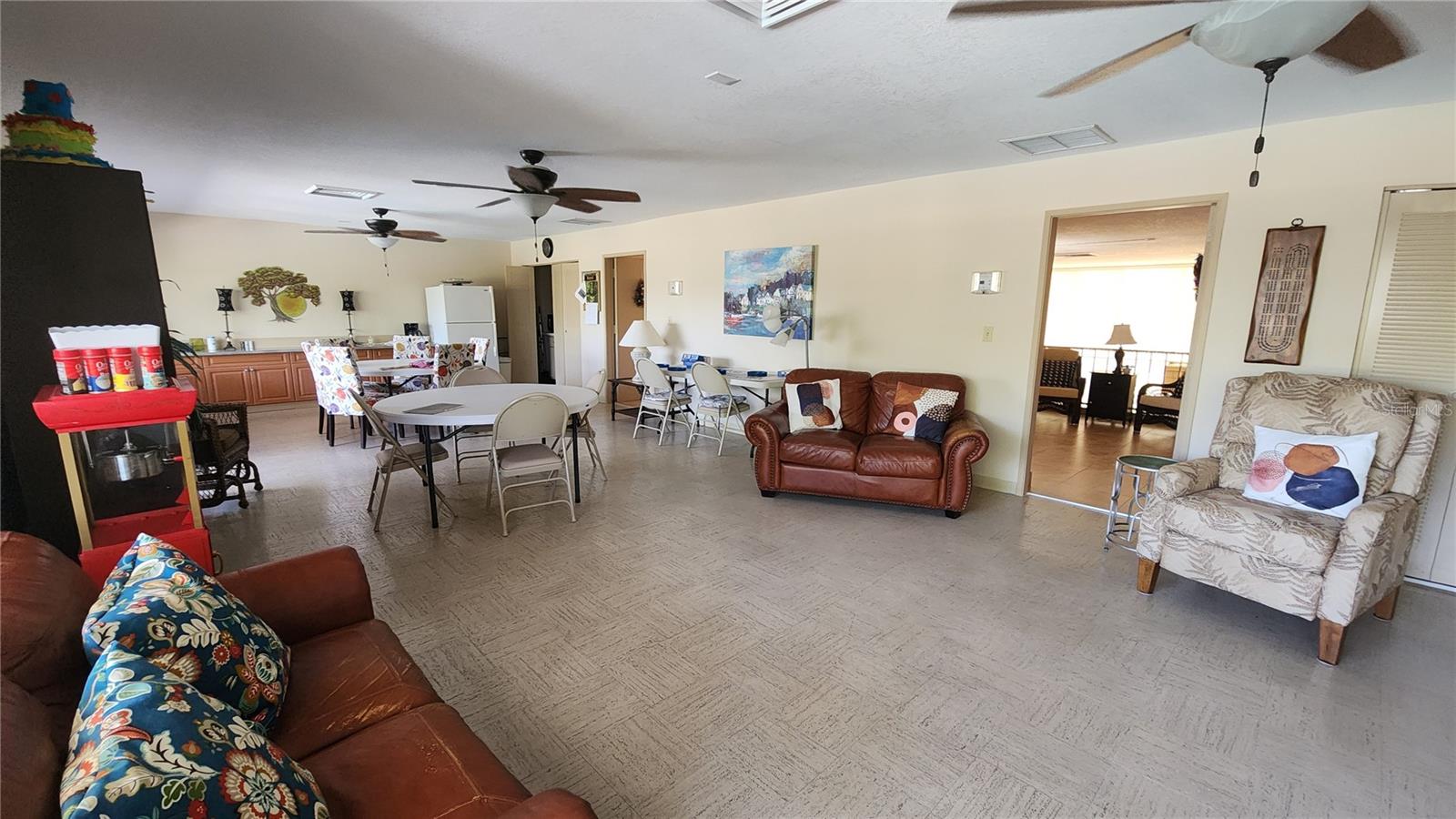 Image 35 of 45 For 21300 Brinson Avenue 201