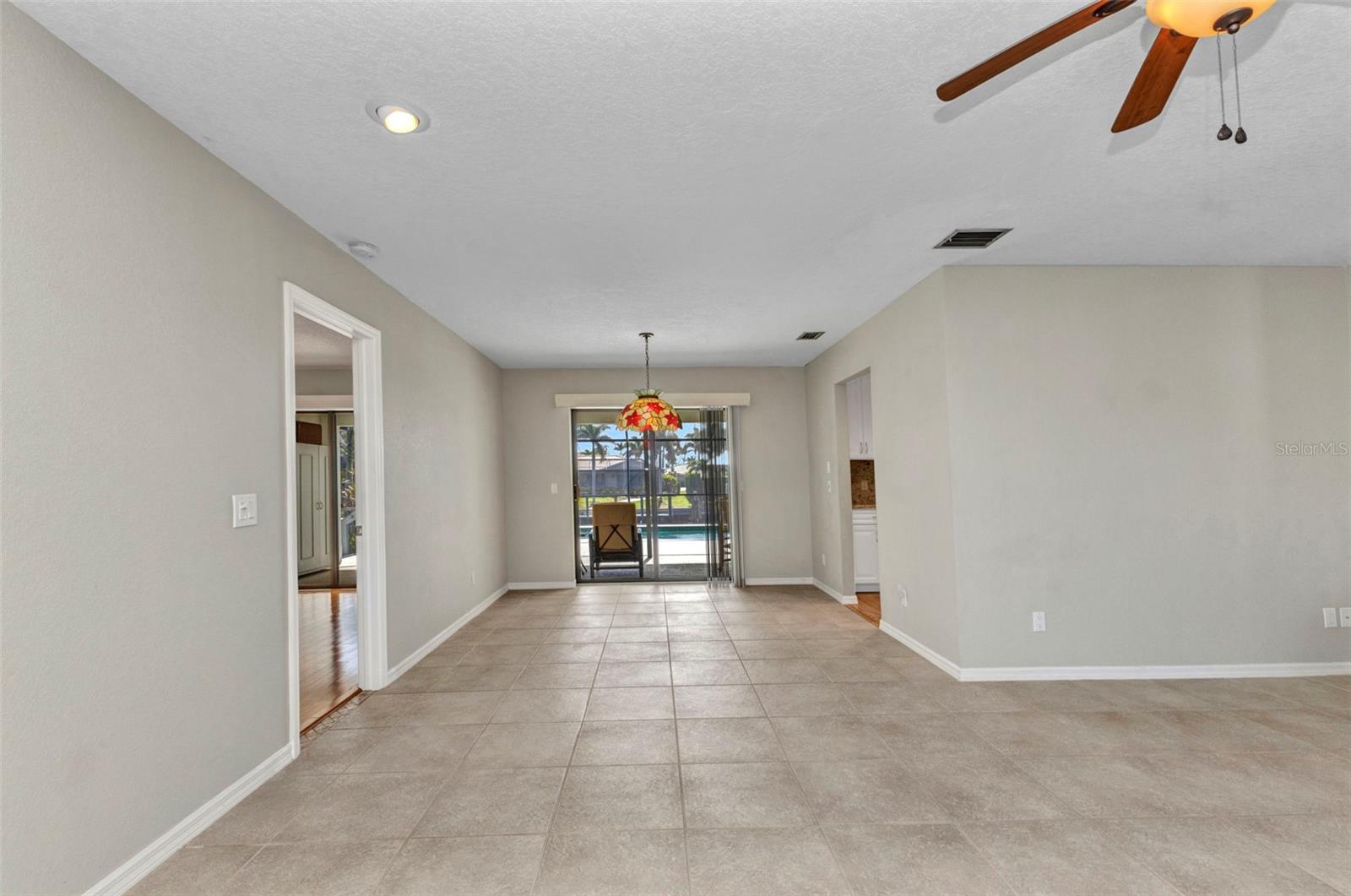 Image 17 of 67 For 80 Hibiscus Drive