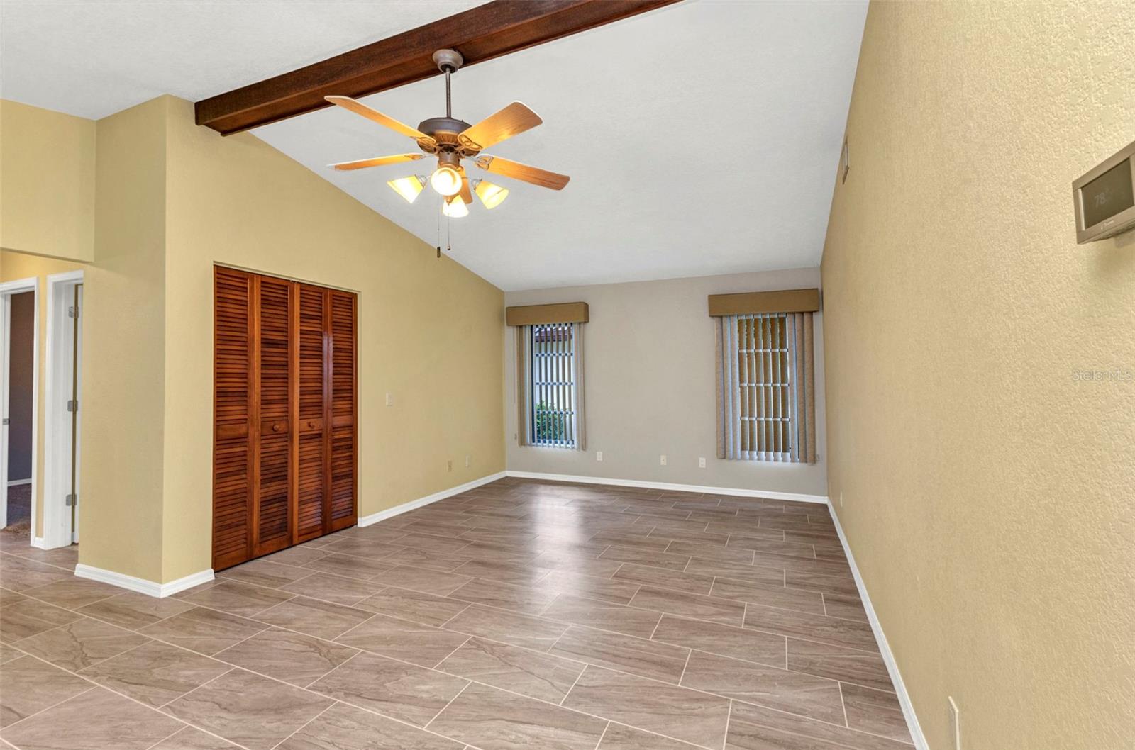 Image 26 of 67 For 80 Hibiscus Drive