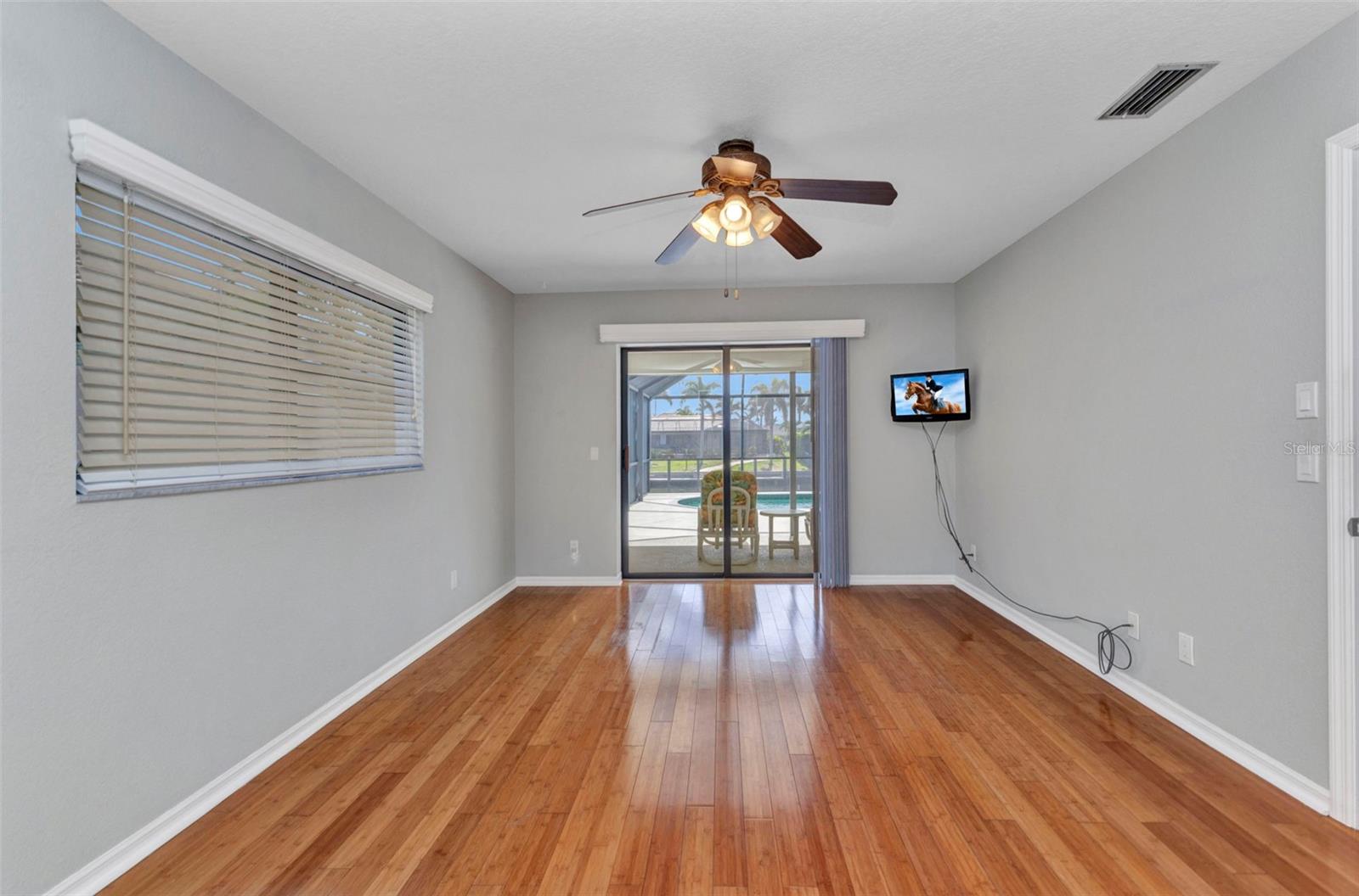 Image 29 of 67 For 80 Hibiscus Drive