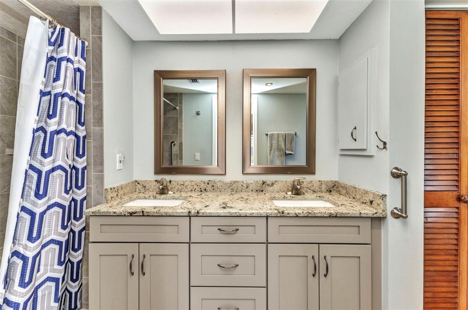 Image 33 of 67 For 80 Hibiscus Drive