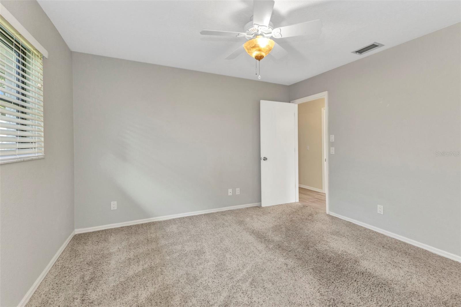Image 38 of 67 For 80 Hibiscus Drive