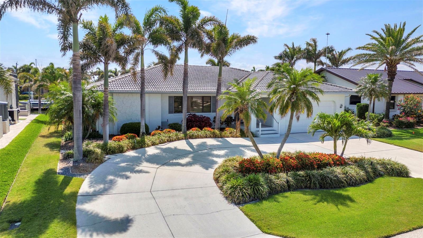 Image 7 of 67 For 80 Hibiscus Drive