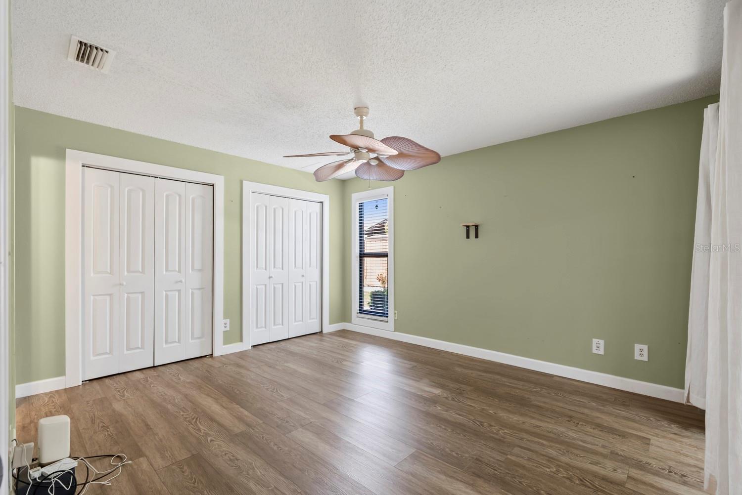Image 21 of 50 For 15464 Crystal Lake Drive