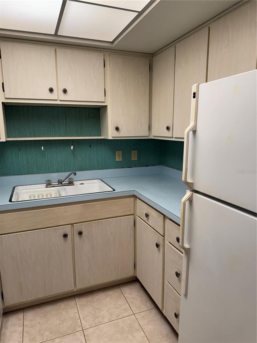 Image 10 of 28 For 21320 Brinson Avenue 112