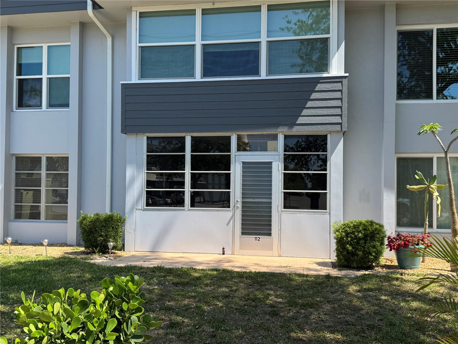 Image 17 of 28 For 21320 Brinson Avenue 112