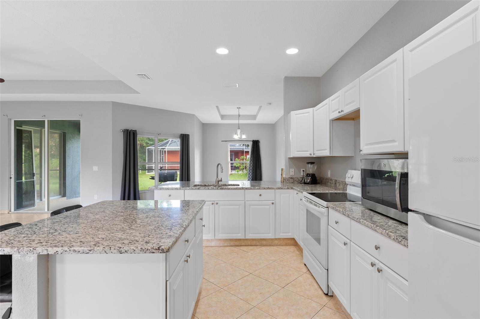 Image 11 of 39 For 1275 Huntington Street