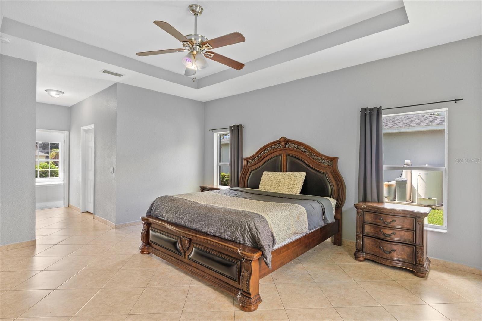 Image 15 of 39 For 1275 Huntington Street