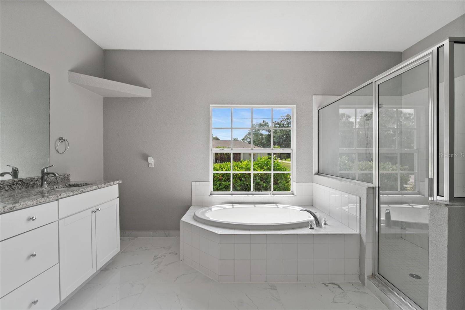 Image 16 of 39 For 1275 Huntington Street