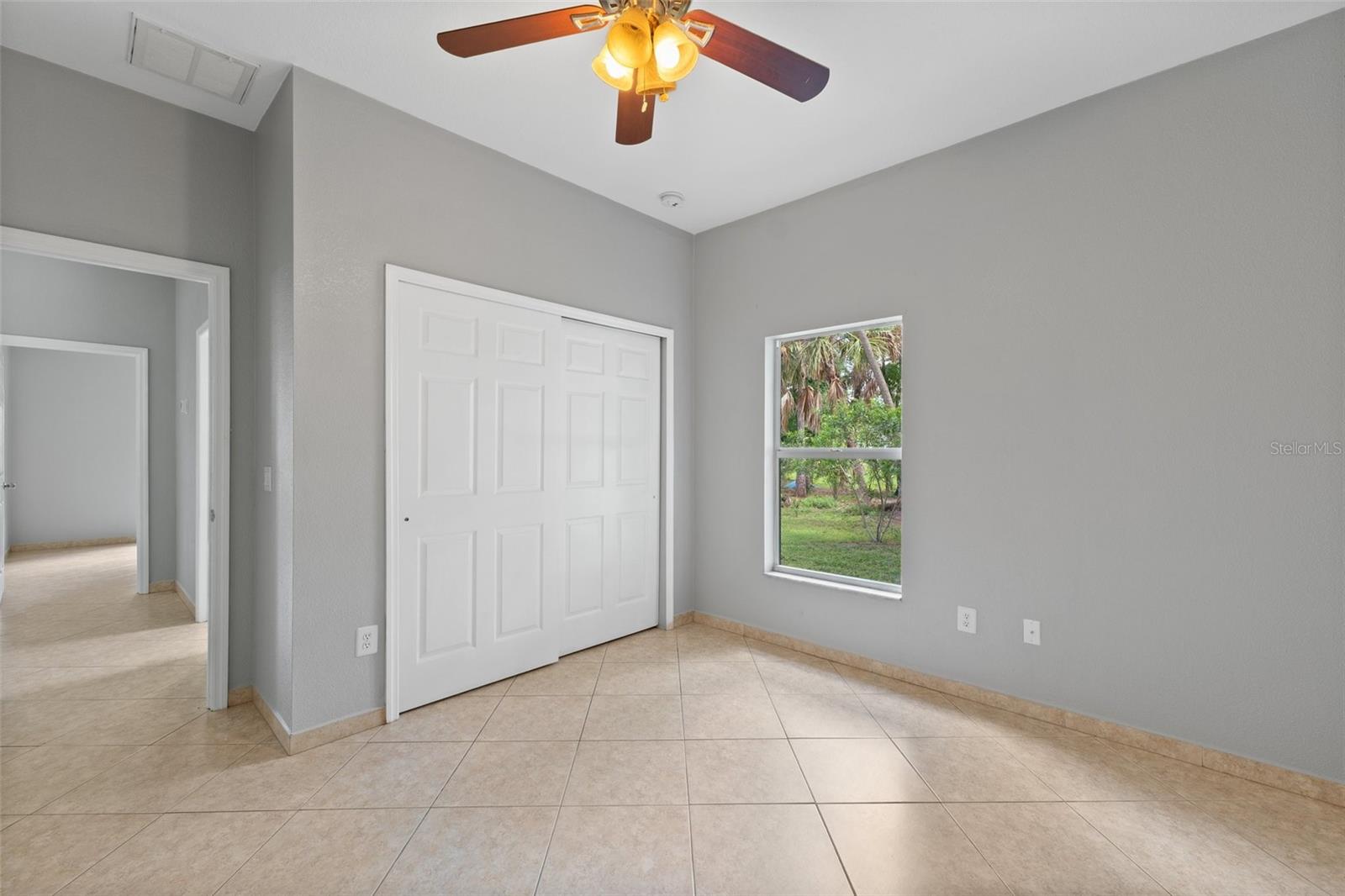 Image 21 of 39 For 1275 Huntington Street