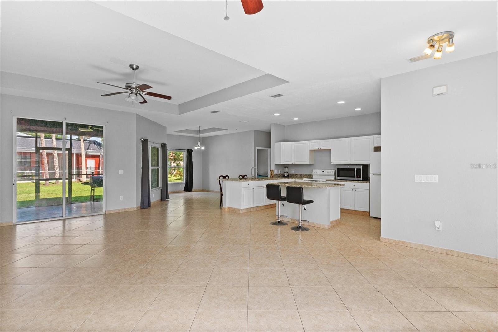 Image 3 of 39 For 1275 Huntington Street