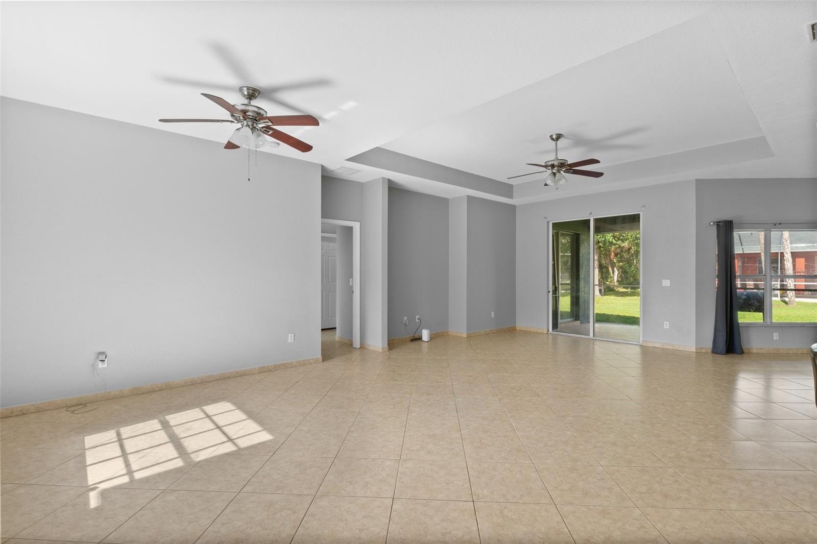 Image 4 of 39 For 1275 Huntington Street