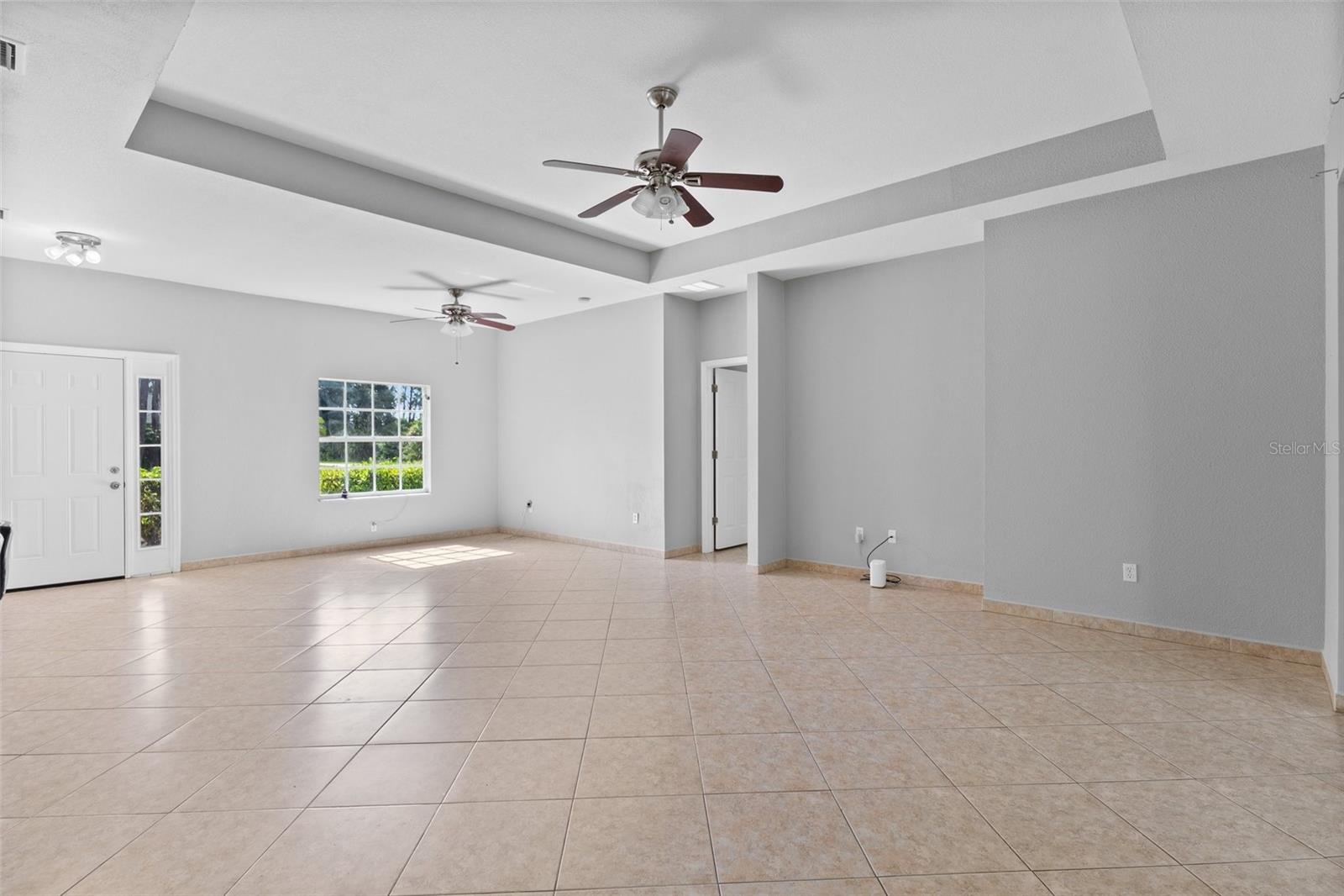 Image 7 of 39 For 1275 Huntington Street