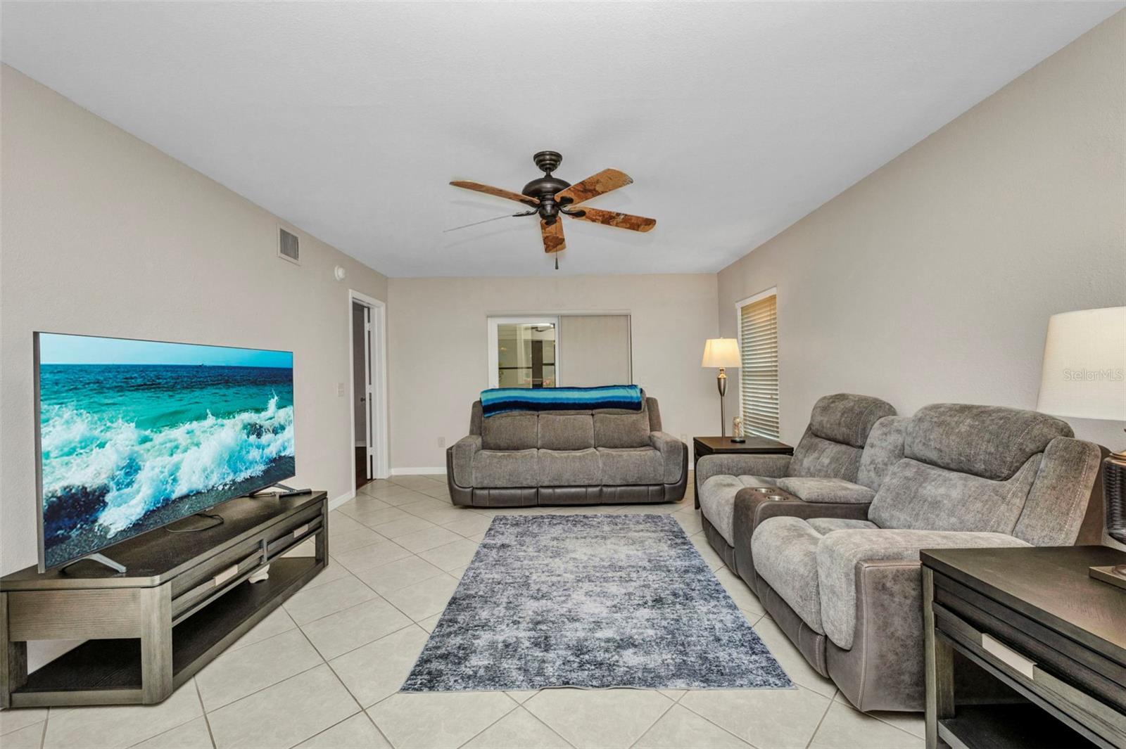 Image 11 of 68 For 26336 Nadir Road 10