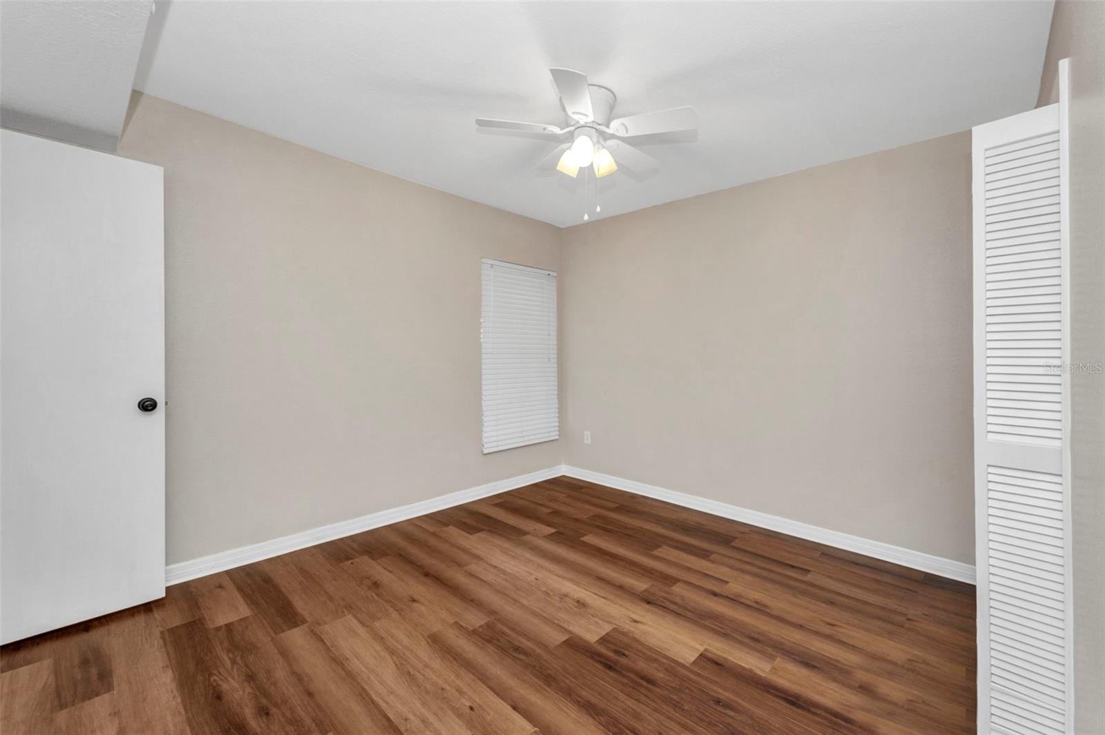 Image 17 of 68 For 26336 Nadir Road 10