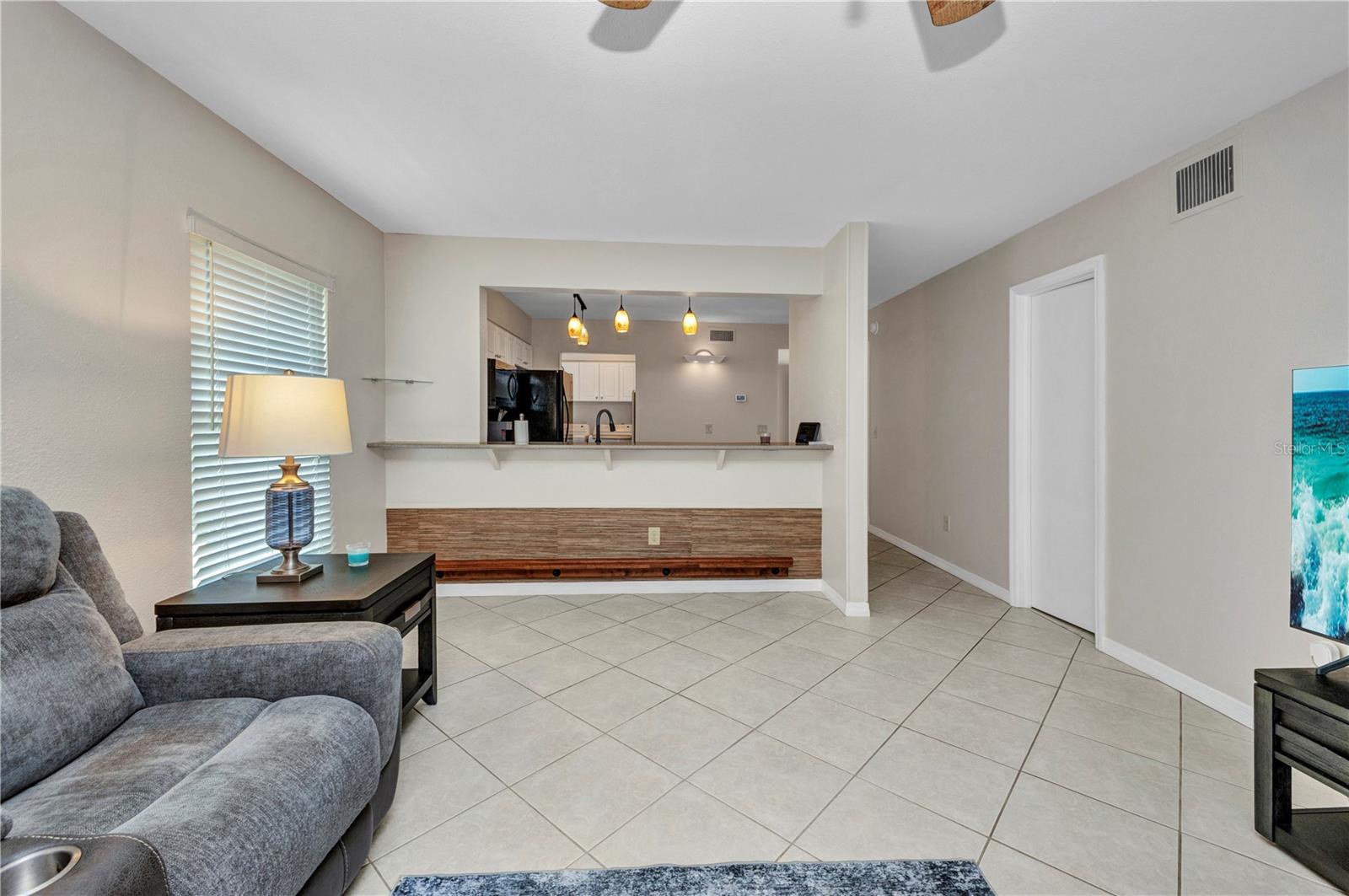 Image 9 of 68 For 26336 Nadir Road 10