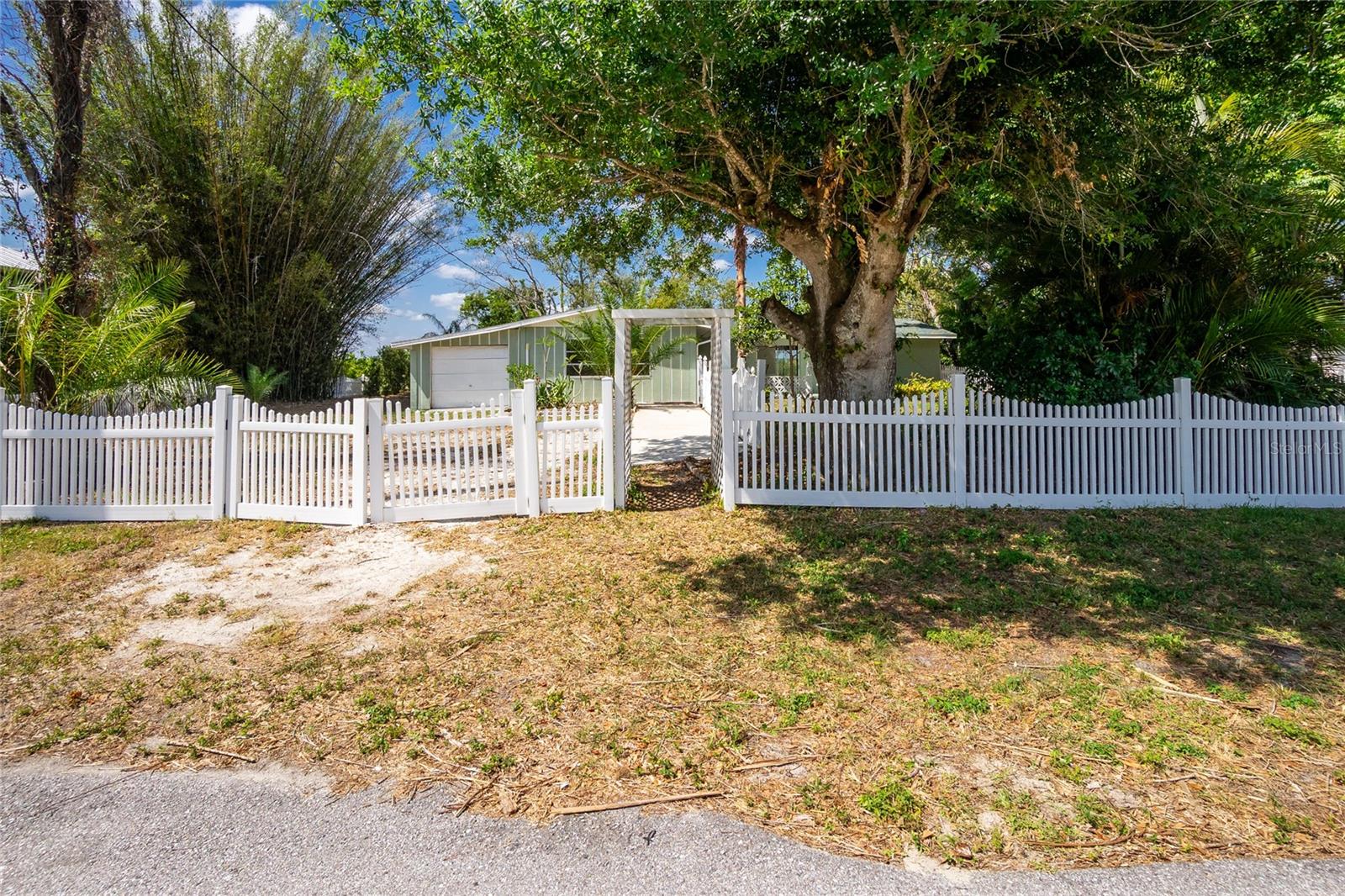 Details for 31037 Prairie Creek Drive, PUNTA GORDA, FL 33982
