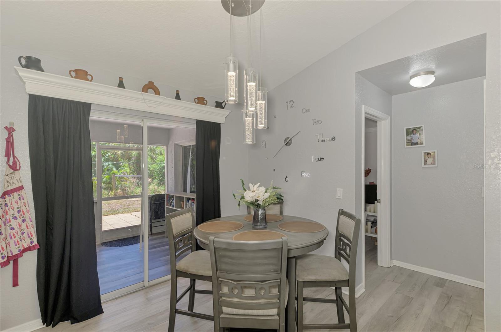 Image 13 of 52 For 4129 Palisades Avenue