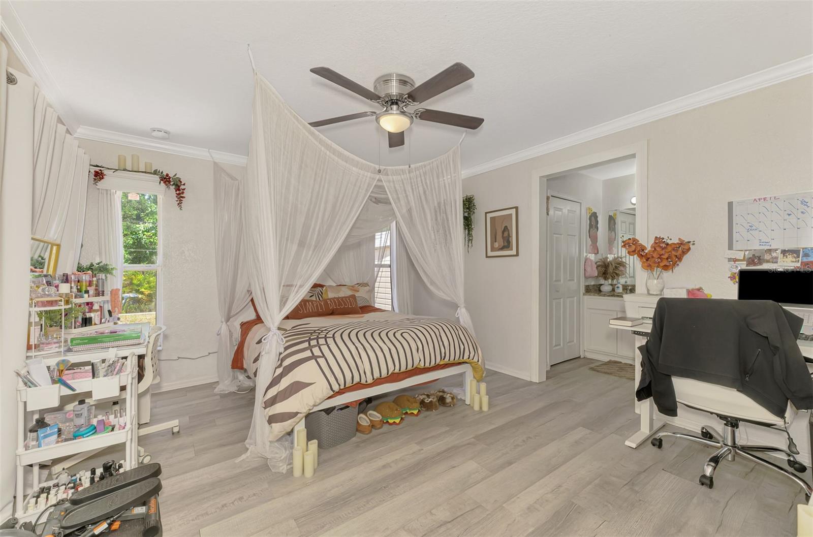Image 23 of 52 For 4129 Palisades Avenue