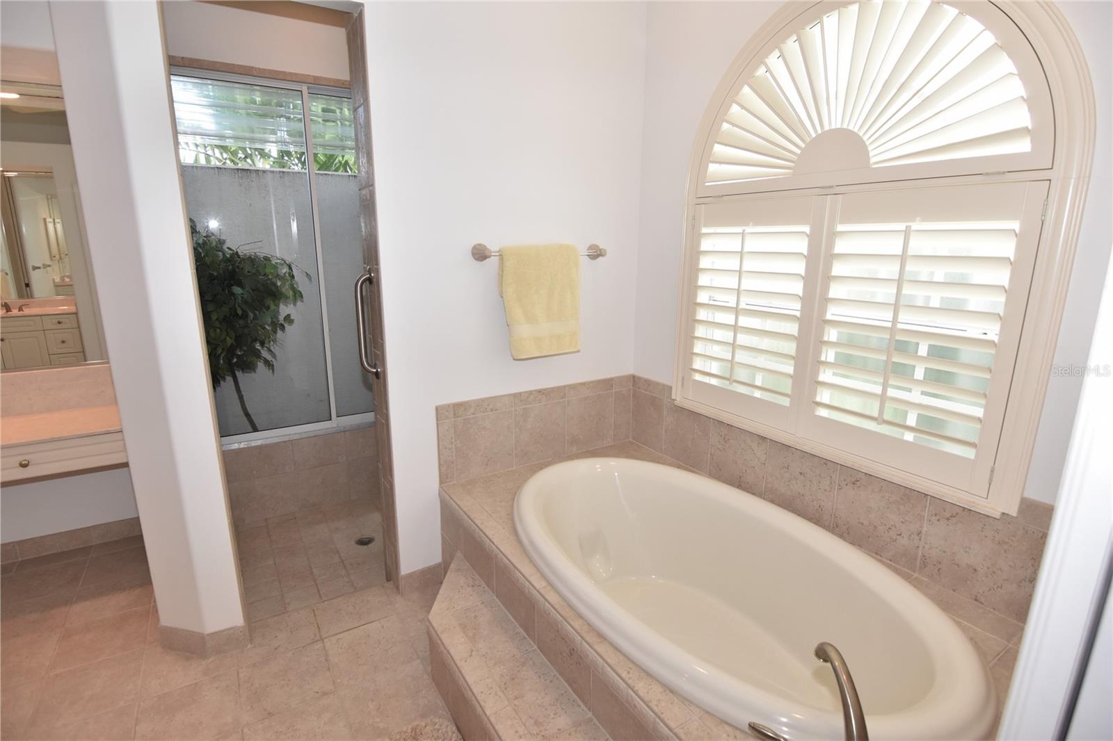 Image 29 of 64 For 3787 Whippoorwill Court