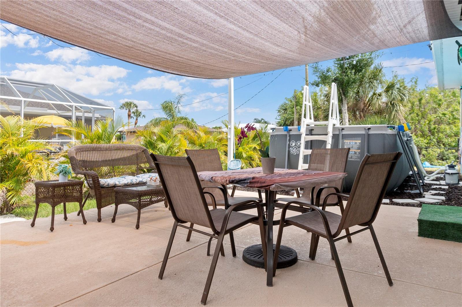 Image 37 of 62 For 7122 Turner Street
