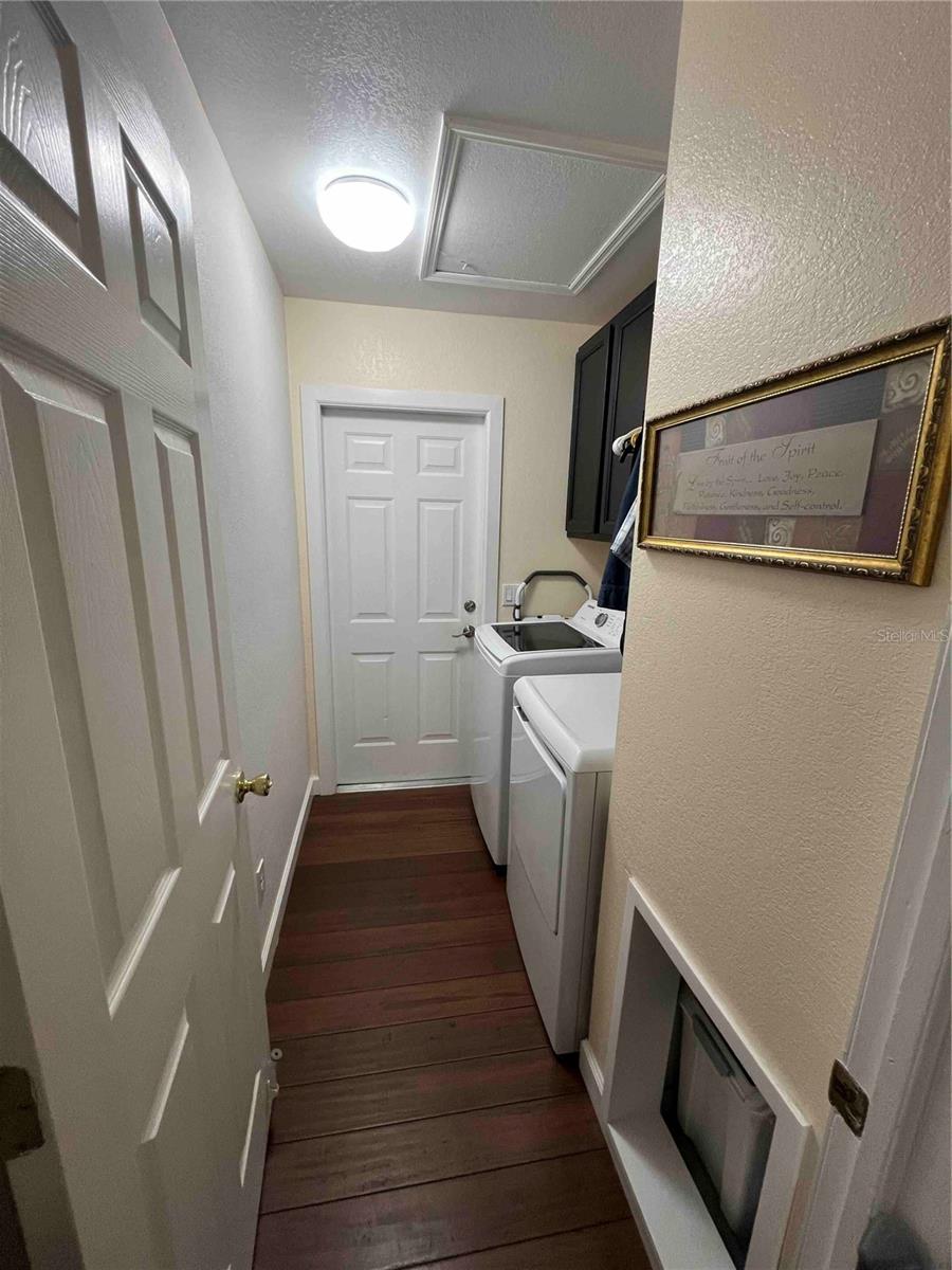 Image 13 of 44 For 1118 17th Street