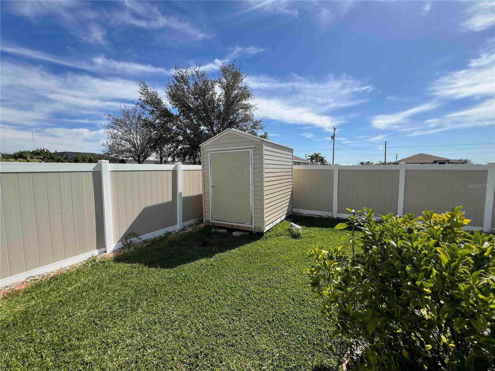 Image 18 of 44 For 1118 17th Street