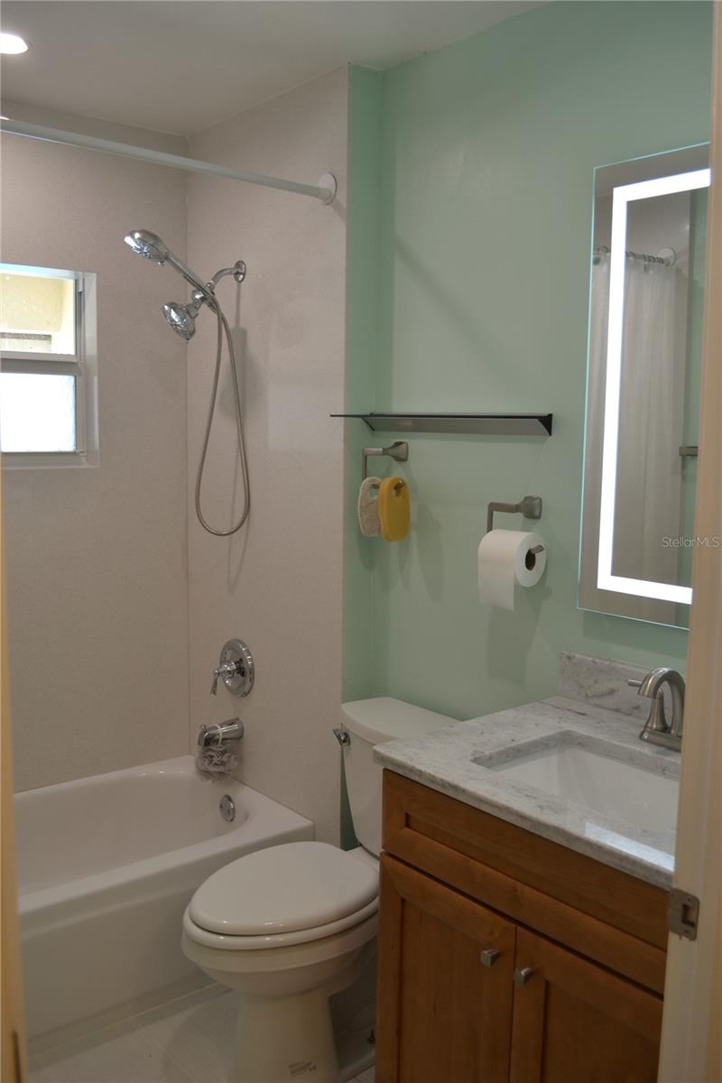 Image 32 of 44 For 1118 17th Street