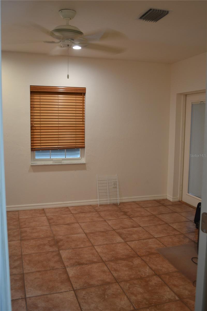 Image 44 of 44 For 1118 17th Street